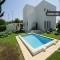 Great villa with pool and private parking!