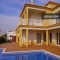 4 bedroom home in Gale Beach