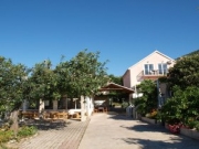 Photo Apartments |  3 Bedrooms and Pets accepted