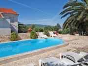 Photo Apartments |  3 Bedrooms and Pets accepted