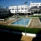 Apartmento con piscina en el centro.
