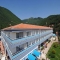  Hotels