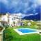 Sleeps 2-3 people, apartment with swimming pool