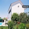 Com piscina e Barbecue