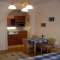 Fantastic flat for 3 just a few minutes from the center!