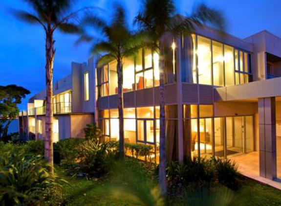 auckland-takapuna-oaks image