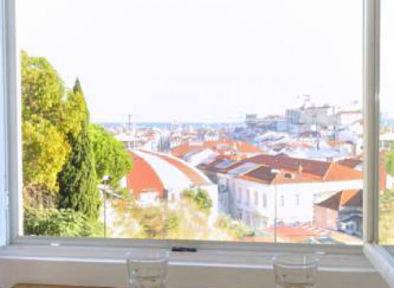 4-places-lisbon-apartments image