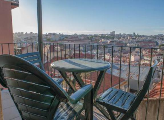 castelo-terrace-apartments image