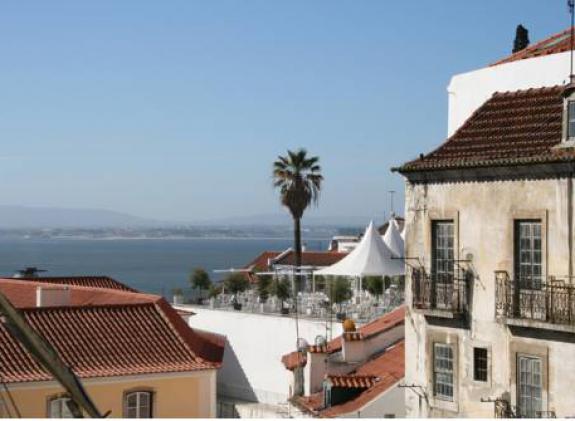 charming-flat-in-alfama-st-jorge-castle image