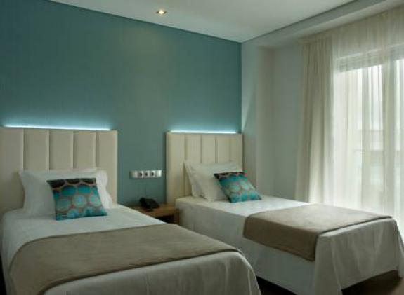 hotel-azinheira image
