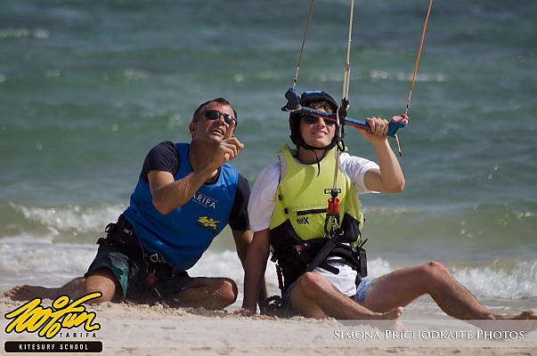 100% FUN TARIFA KITE SCHOOL CURSOS DE KITESURF EN VALDEVAQUEROS