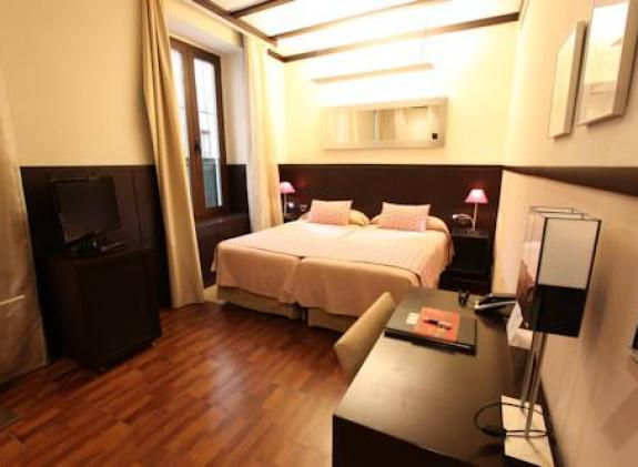 hotel-alminar image