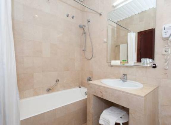 hotel-derby-sevilla image