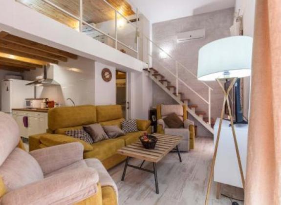 loft-duplex-with-charming-historic-center-wifi image