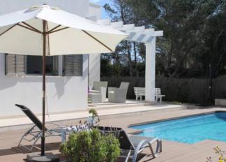 Holiday Home Cala Llombards
