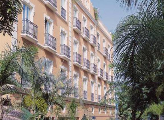 hotel-rf-astoria-adults-only image