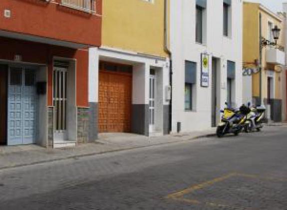 oficina-de-la-policia-local-calle-de-arr image