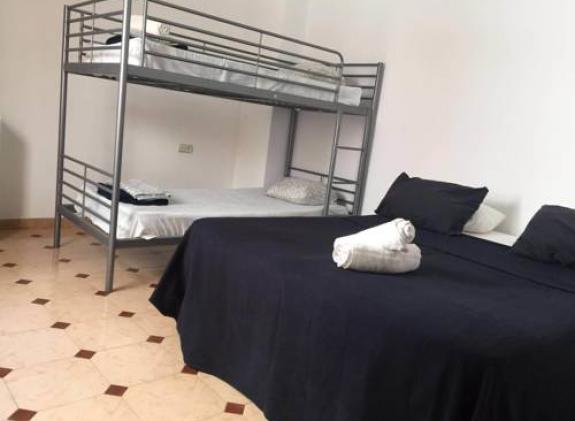 easy-nerja-hostel image