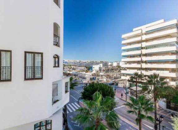 2-bedroom-apartment-in-puerto-banus-1 image