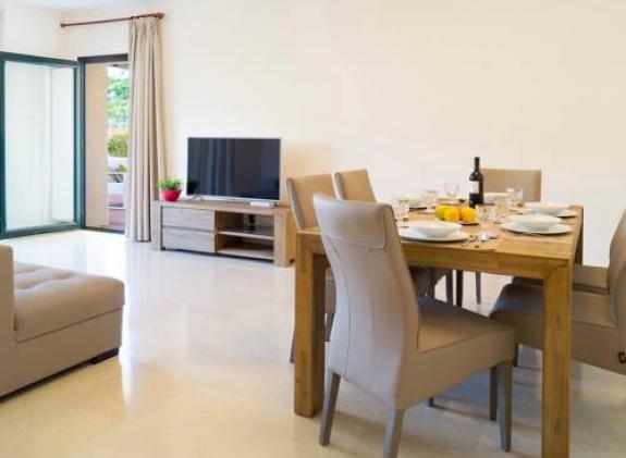 apartment-capanes-del-golf image