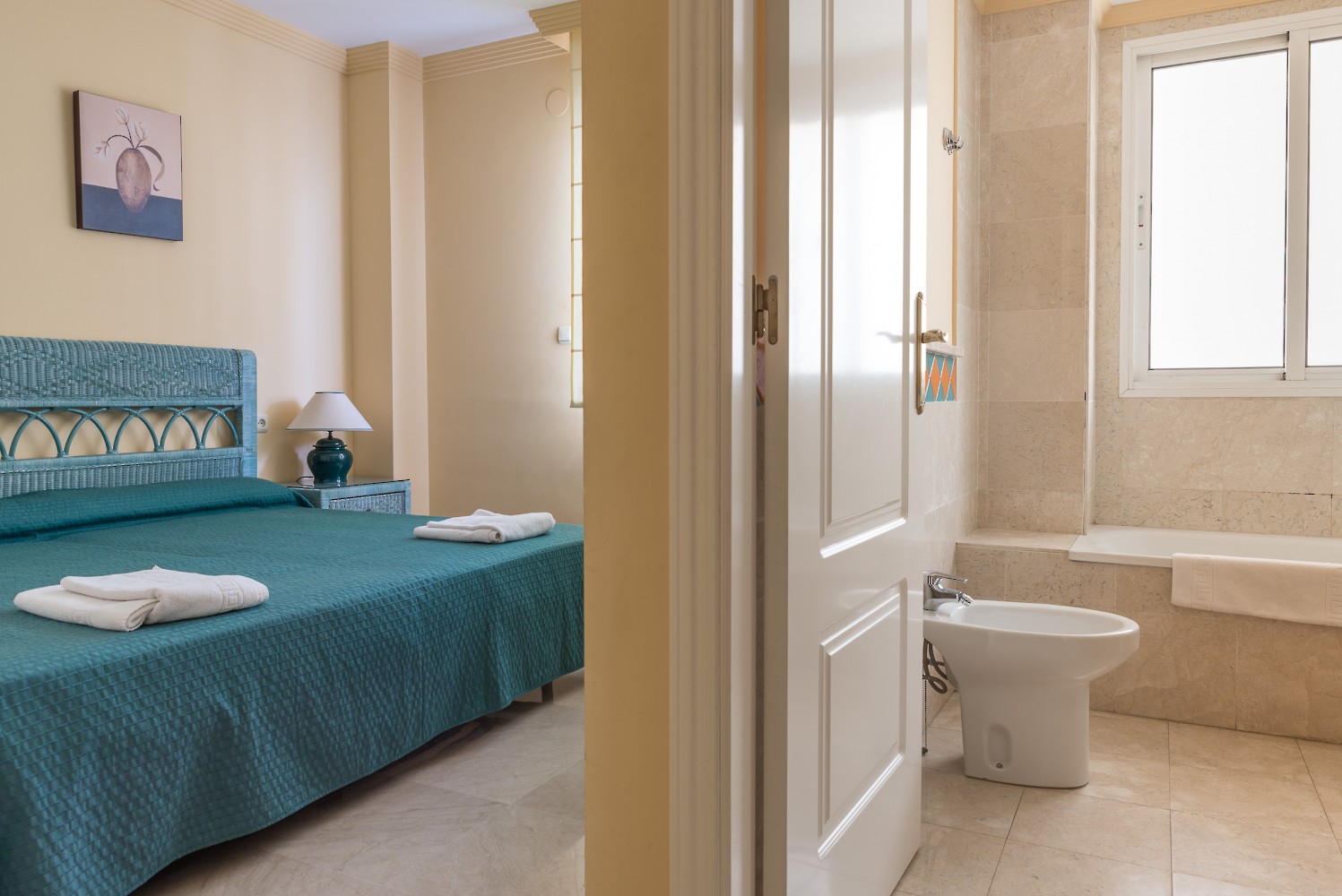 Pie de playa, wifi, piscina estival Dormitorio