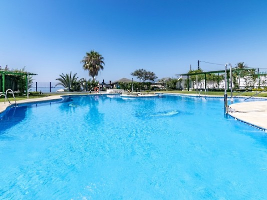 Espacioso con aire y WiFi, en la playa del Cable