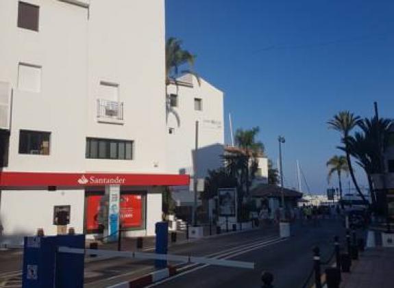 nuevo-apartamento-en-puerto-banus image