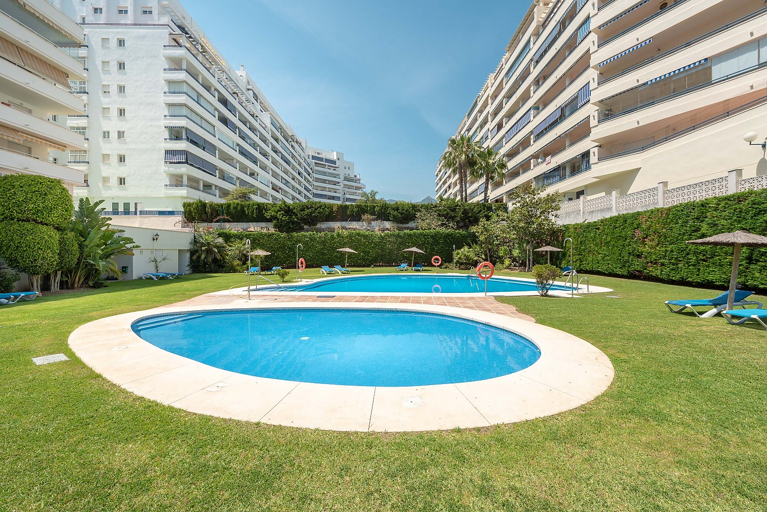Vista mar, wifi, parking y piscina Piscina