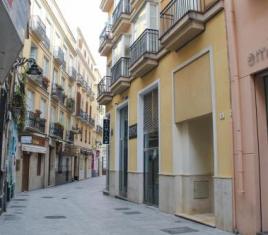 Image 2 of 20