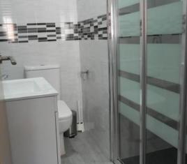 Image 2 of 8