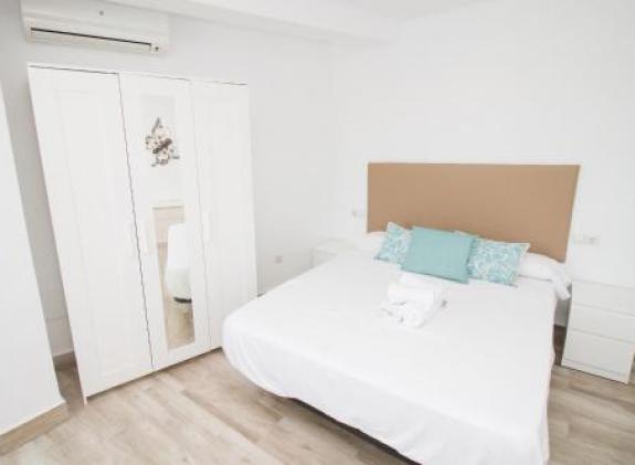 modish-3-bedrooms-apartment image