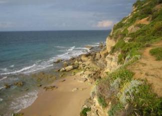 playa-de-los-castillejos