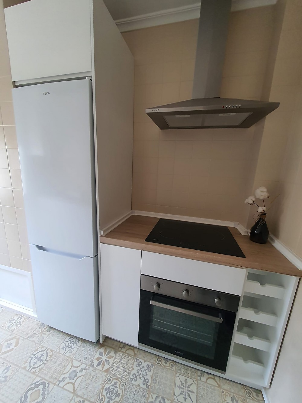 Apartamento en zona centrica de Jerez, plaza de toros, feria, salida a playas, etc... Cocina