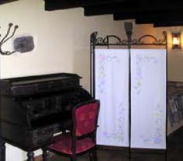 Image 3 of 4