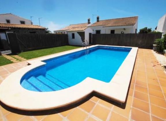 casas-con-piscina-en-roches image