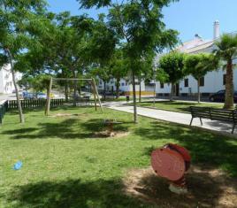 Image 2 of 10