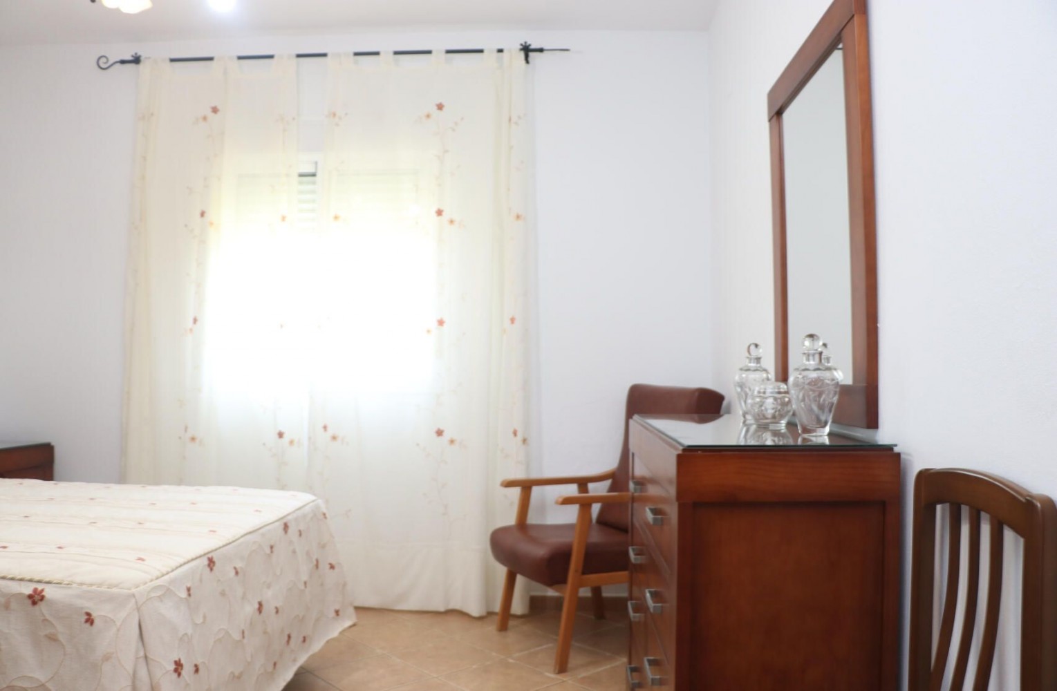 Dormitorio Chalet Vanpao, con piscina privada.