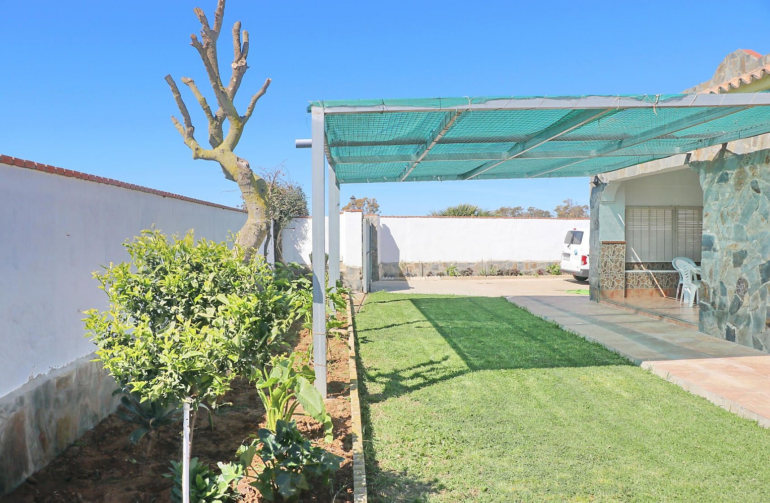 3 dormitorios con piscina y barbacoa Jardín
