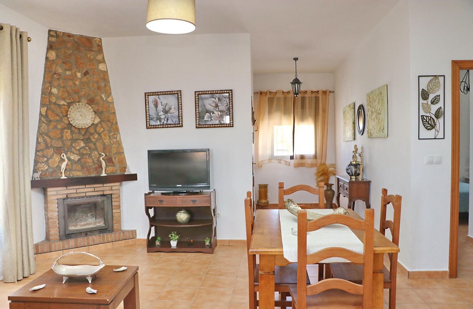 Chalet Arroyo en Conil Chimenea