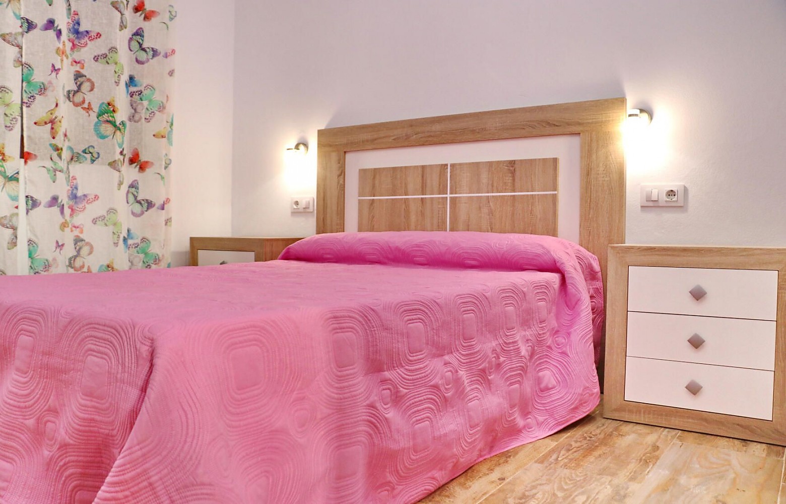 Buena ubicación con piscina privada Dormitorio