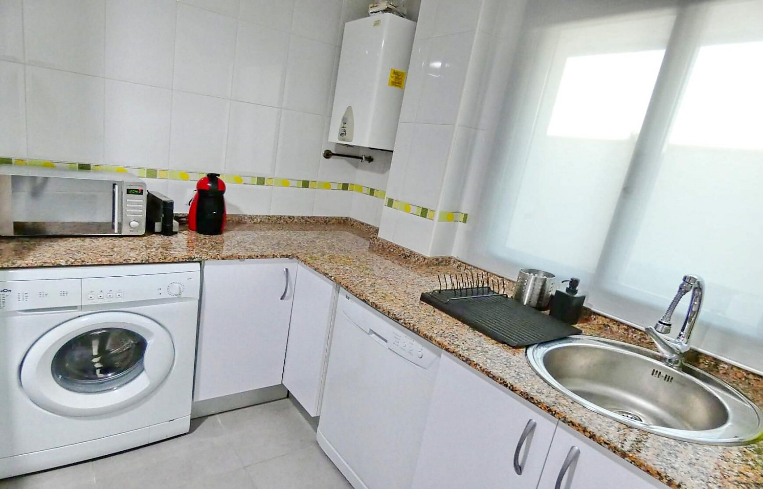 Conil de la Frontera Cocina o zona de cocina