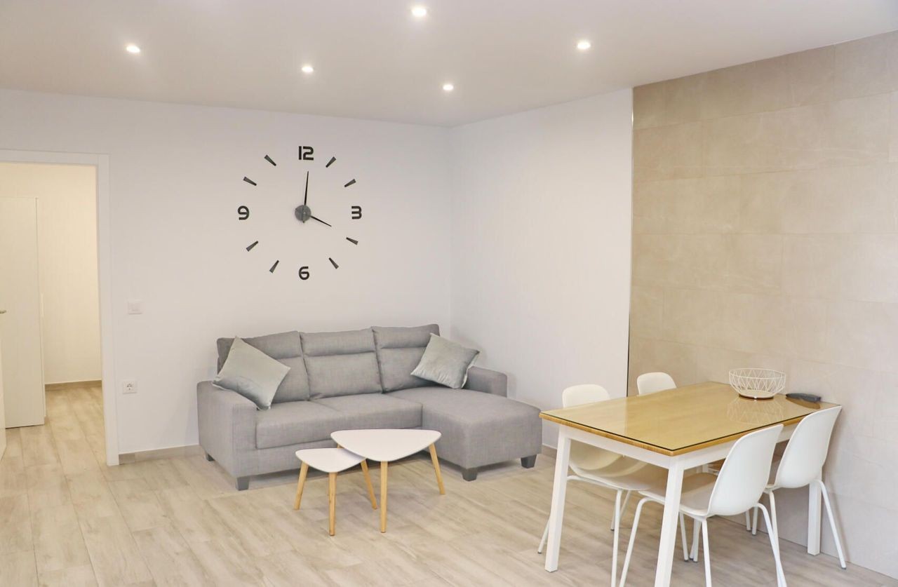 Salón Apartamento Rural Marisma con piscina privada.