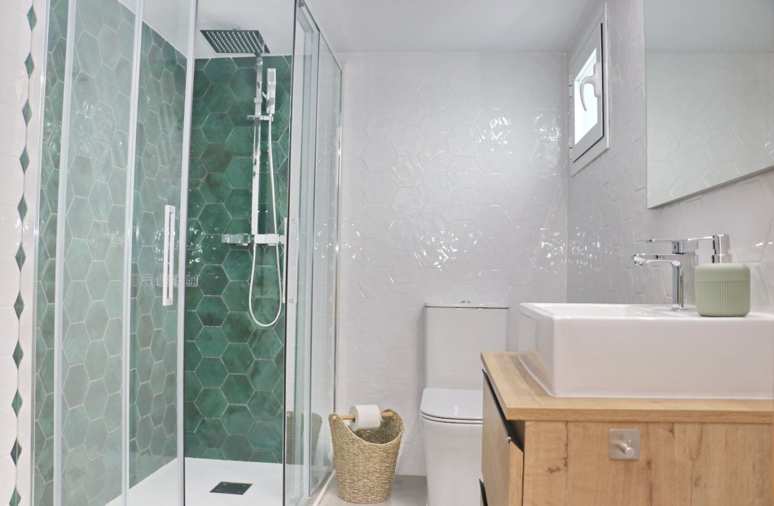 Cuarto de baño Apartamento Zambrano, en Conil.