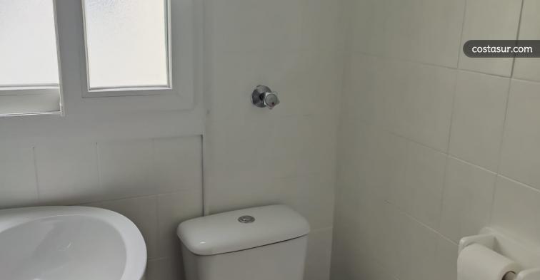 Casa Bellavista, con vistas al mar, en Conil. Cuarto de baño