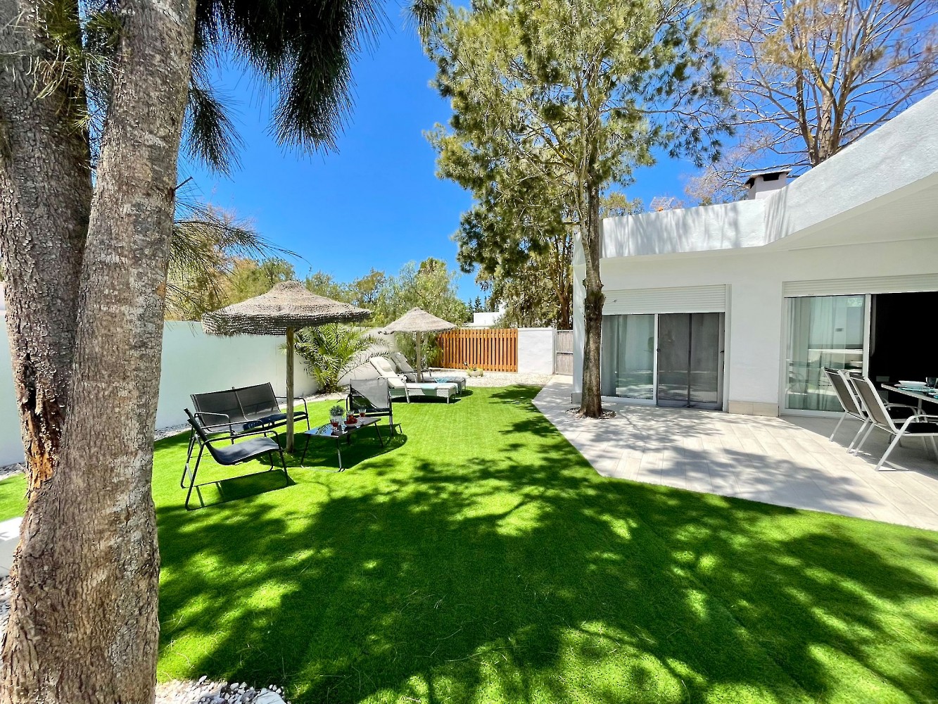 Casas Jardín
