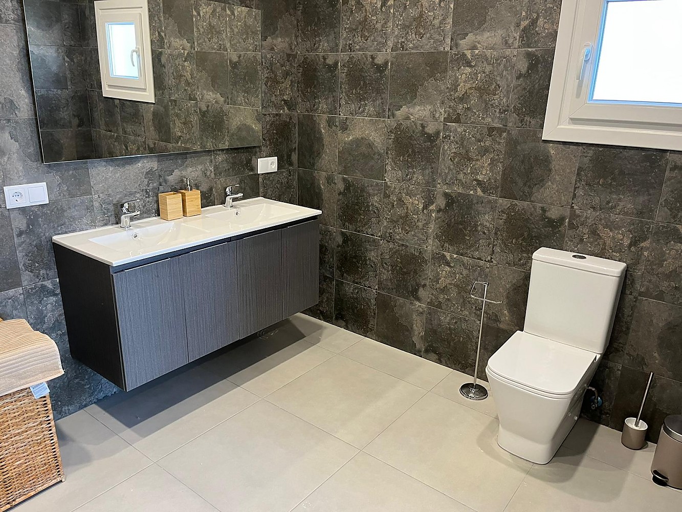 Chalet El Eden en Chiclana. Cuarto de baño
