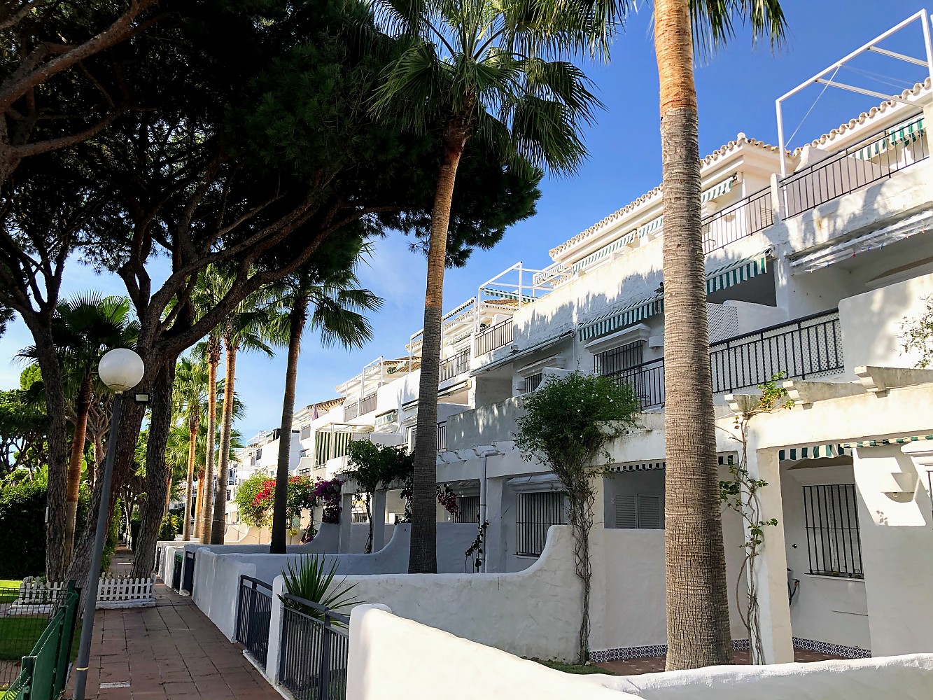 Edificio Apartamento vacacional con piscina comunitaria y wifi