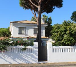 Casa con jardín en Sancti Petri