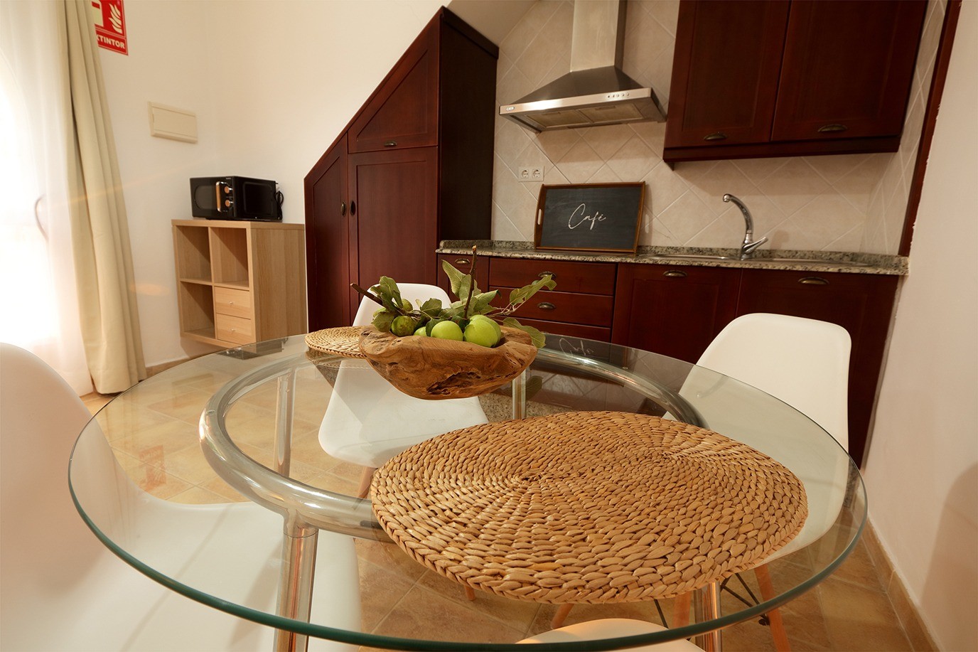 Apartamento en complejo Laguna Seca, con piscina compartida. Salón
