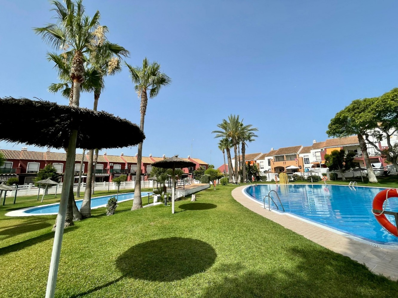 Apartamentos Piscina